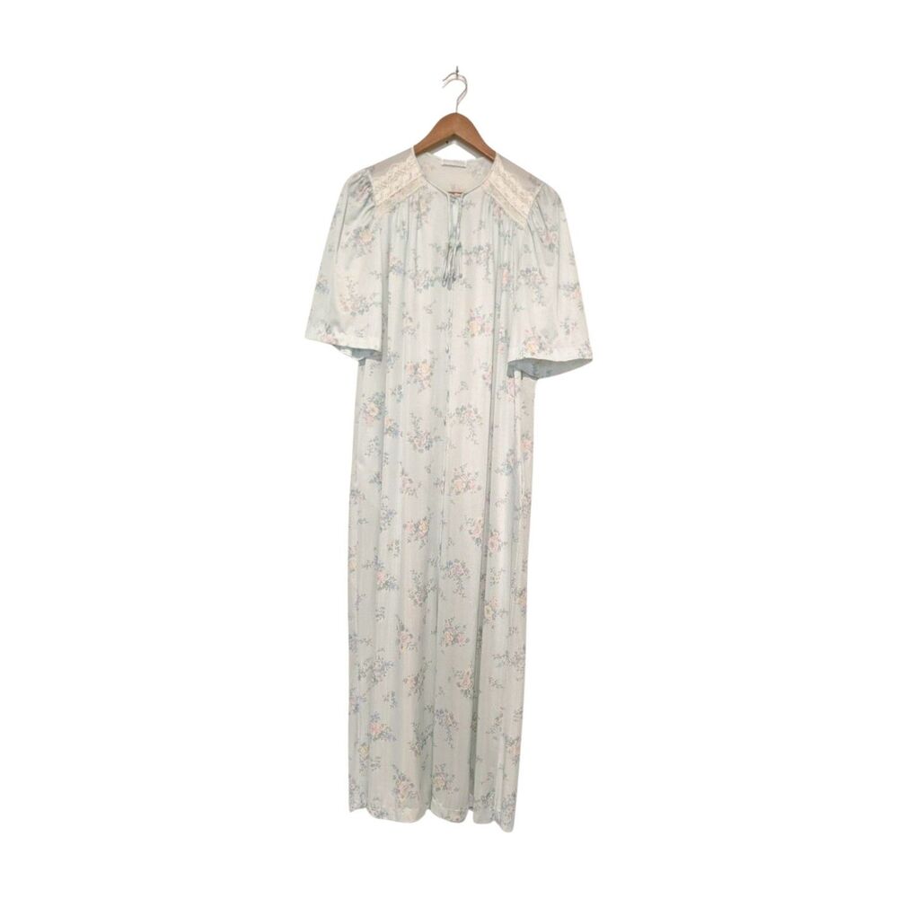 Vintage 80s Miss Elaine M Blue Floral Granny Nylon Nightgown Robe Buttoned Mumu